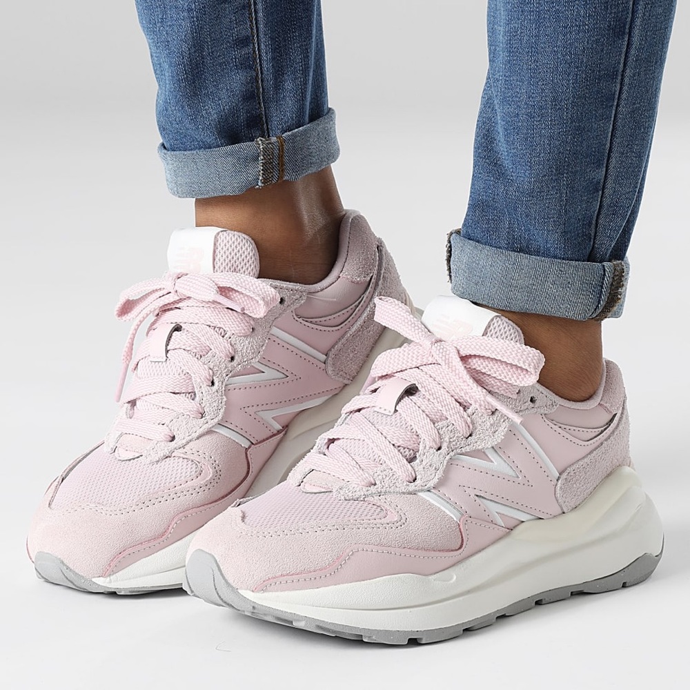 New Balance 57/40 Retro Running Shoes / Sneakers - Pink - Picture 13 of 14